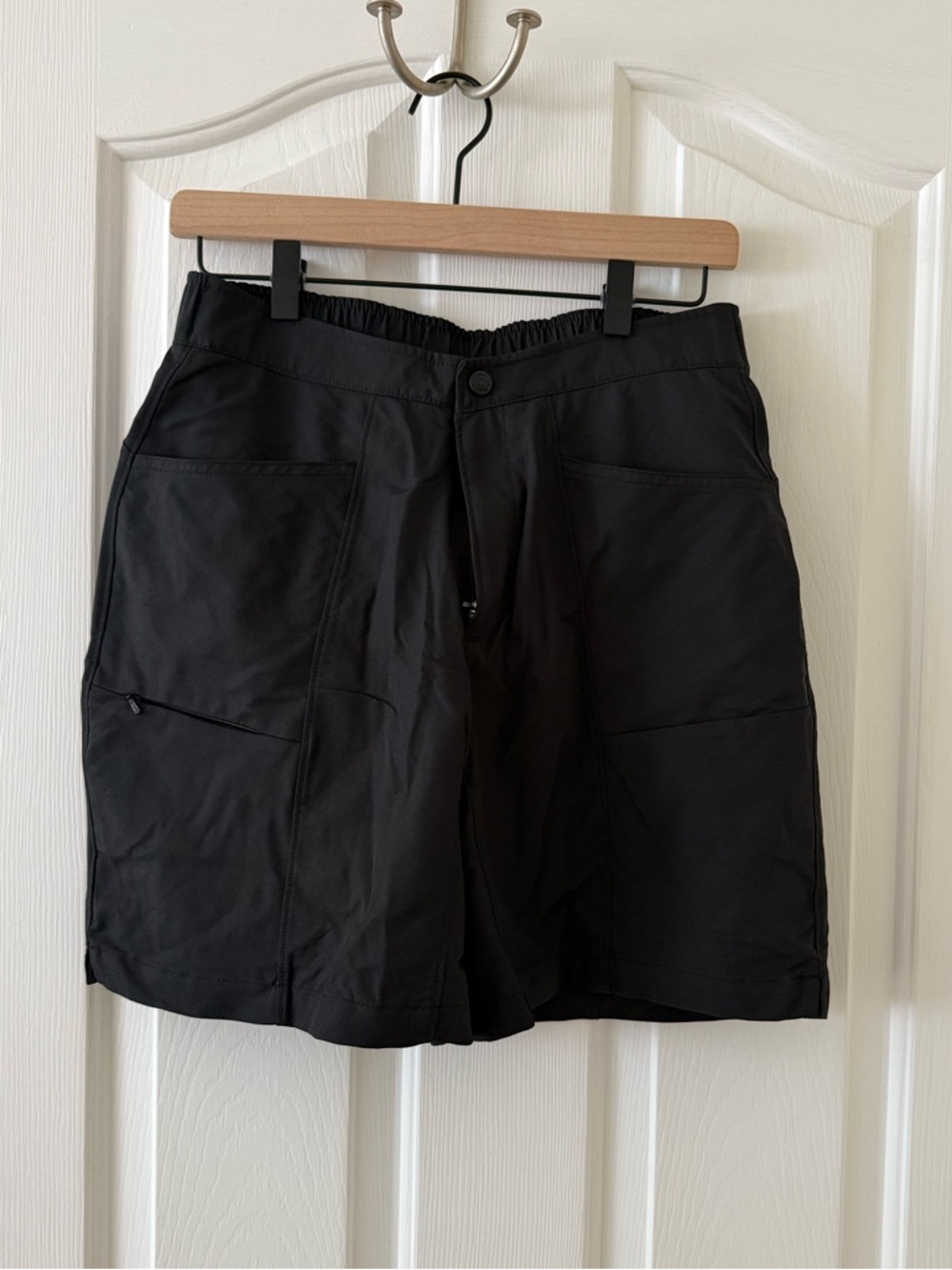 L.L. Bean Women's Black Bike/Active Shorts - Picture 1 of 9
